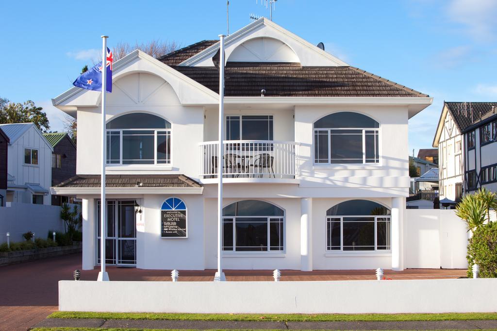 Lakeside Taupo Motel Екстер'єр фото